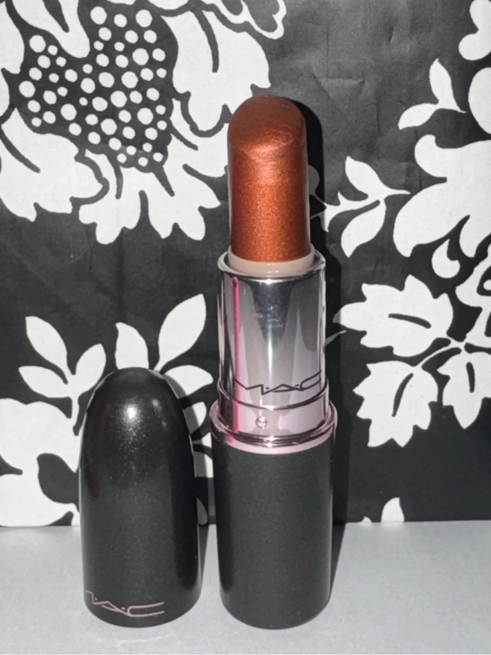 MAC MAHOGANY LIPSTICK